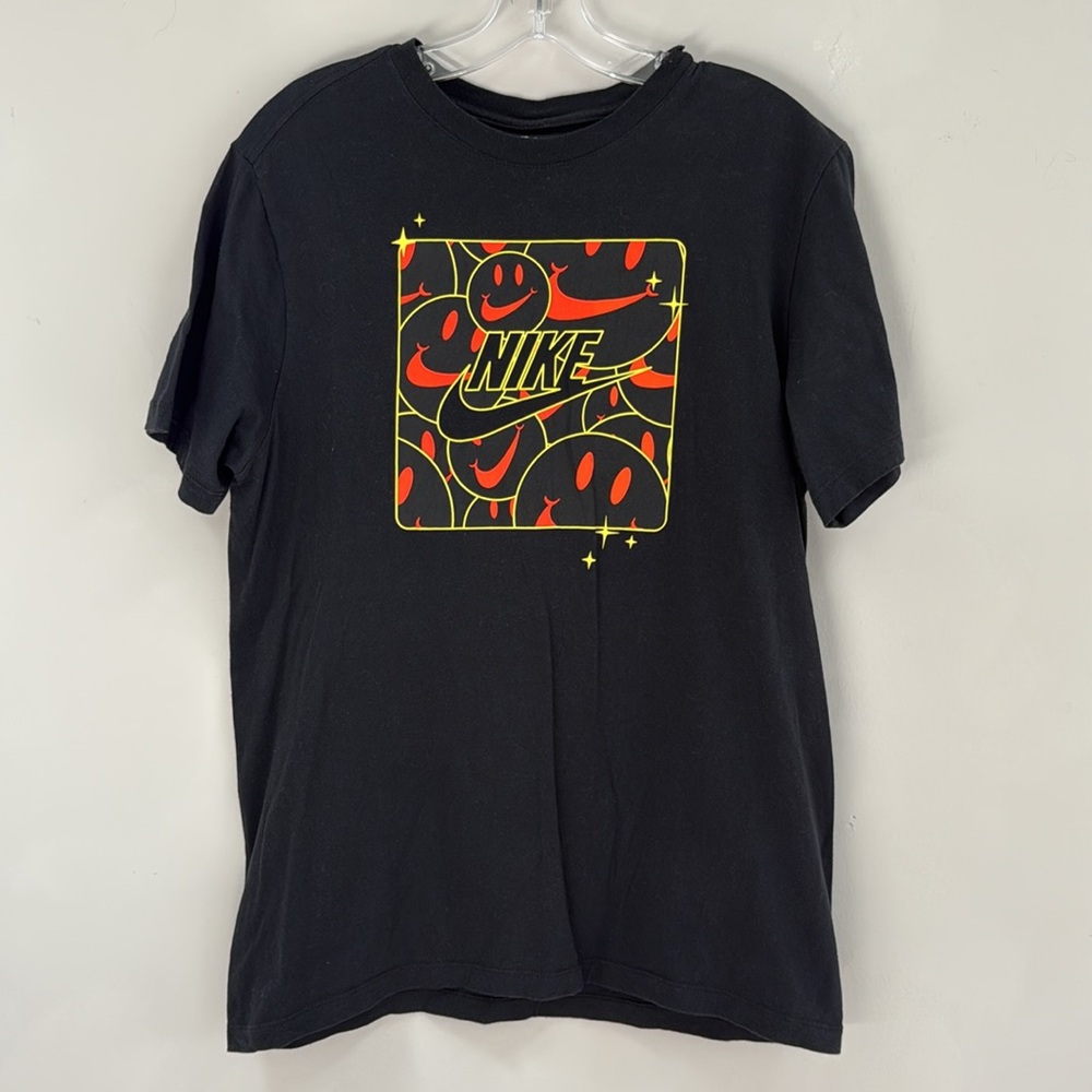 *LIKE NEW* Nike Men's Rich Black Smiley Face Tee - Size M